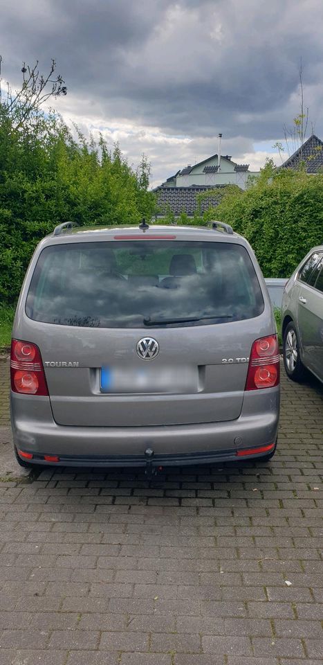 Volkswagen touran in Leverkusen