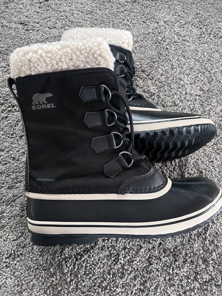 SOREL Winter-/ Schneestiefel in Neunkirchen Siegerland