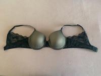 2 Stück BH von Triumph Lace Spotlight 90 C (Preis für beide) Baden-Württemberg - Waldbrunn Vorschau