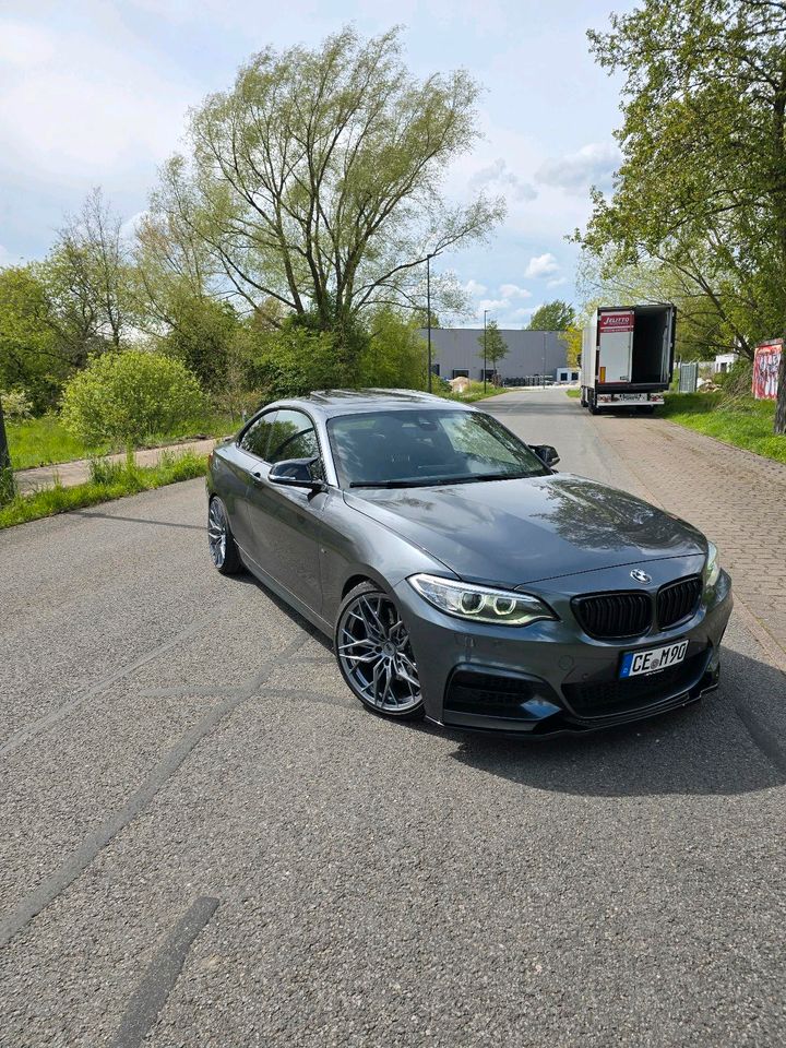BMW F22 M235i Coupé in Celle
