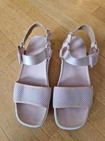 Sandalen UGG Gr. 39 Bayern - Altdorf bei Nürnberg Vorschau