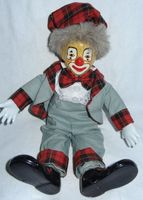 D15L Clownfigur Gesicht Hände Schuhe aus Porzellan sitzend 32cm S Rheinland-Pfalz - Bacharach Vorschau