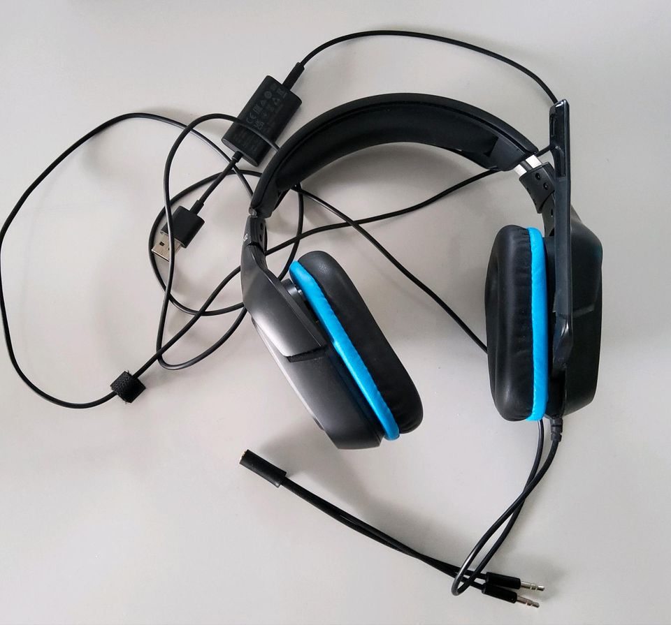 LOGITECH G432  Over-ear Gaming Headset Schwarz in Seester