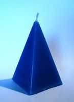 Pyramidenkerze blau Fast Luck(schnelles Glück) Nordrhein-Westfalen - Krefeld Vorschau