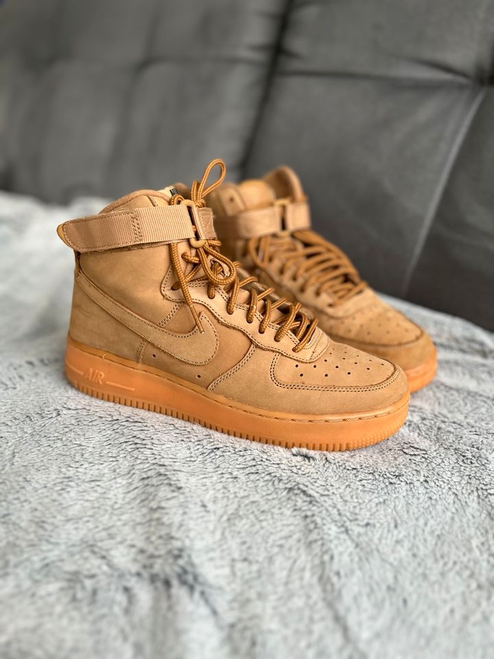 Nike Air Force 1 High Flax (2017) (GS) in Koblenz