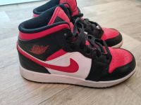 Nike Air Jordan Mid 1 Sneaker Gr 38 wie neu Hessen - Laubach Vorschau