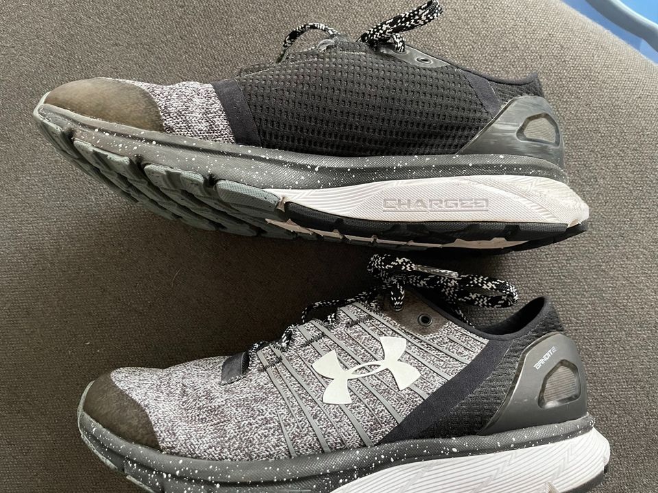 Under armour charged sneaker, Sportschuh in Rödental