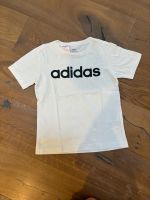 Adidas T-Shirt Weiß Gr 140 Niedersachsen - Wittingen Vorschau