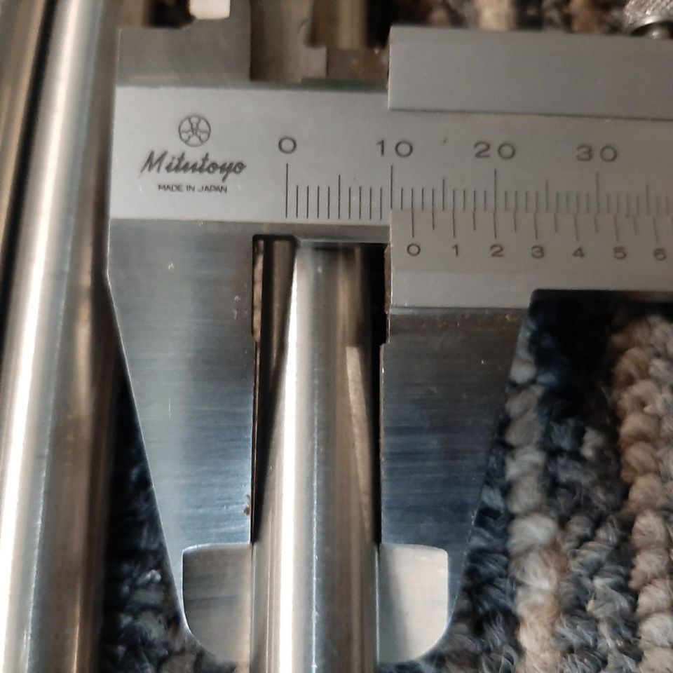 Edelstahlrohr VA Rohr Durchmesser 42mm 4,2cm Rundmaterial 12mm in Wallerfangen