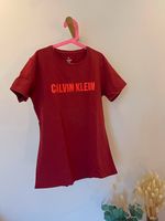 Calvin Klein Sportshirt weinrot XS Hessen - Wiesbaden Vorschau