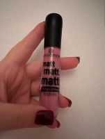 Schöner ~ essence Matt Lipgloss ~ La Vie Est Belle ~ NEU !! Sachsen-Anhalt - Köthen (Anhalt) Vorschau