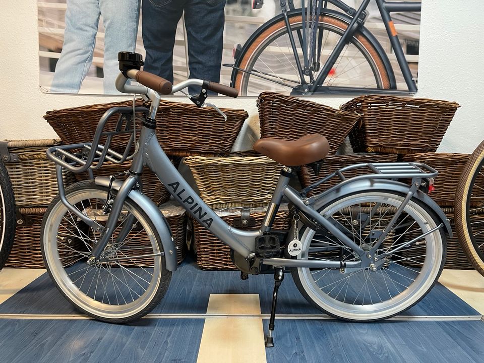 Alpina Clubb Mädchenfahrrad Kinderfahrrad Hollandrad  22 zoll in Mönchengladbach