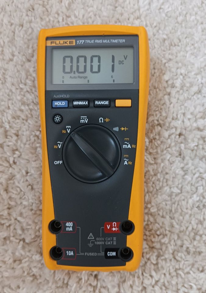 Fluke Multimeter Digital-Multimeter 177 mit Messleitungen in Fensterbach