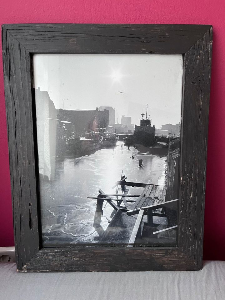 Holzbilderrahmen mit Foto in Berlin