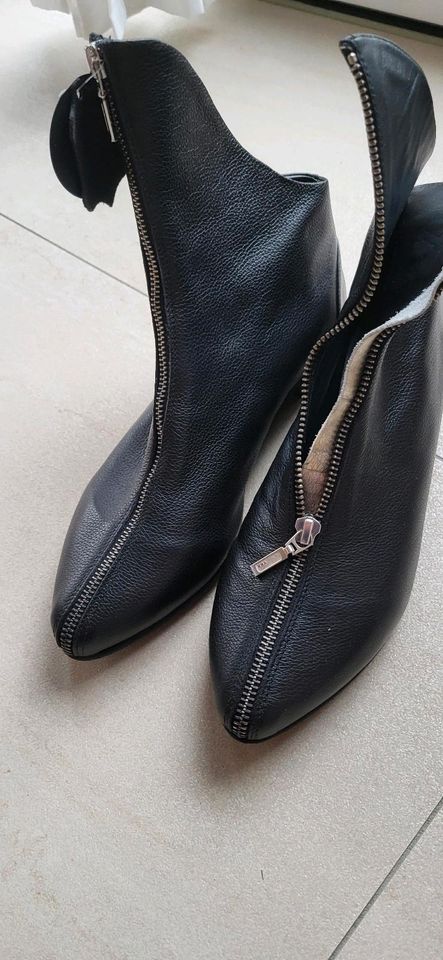 Papucei Schuhe Sommer Stiefelette Sandra Leder Gr. 41 NEU in Wermsdorf