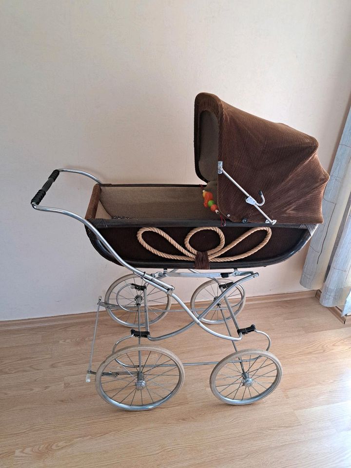 Retro Kinderwagen  Fa. Gesslein  Kord, braun, vintage in Bretzfeld