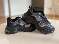 GUESS Damen Schuhe Nordrhein-Westfalen - Gelsenkirchen Vorschau