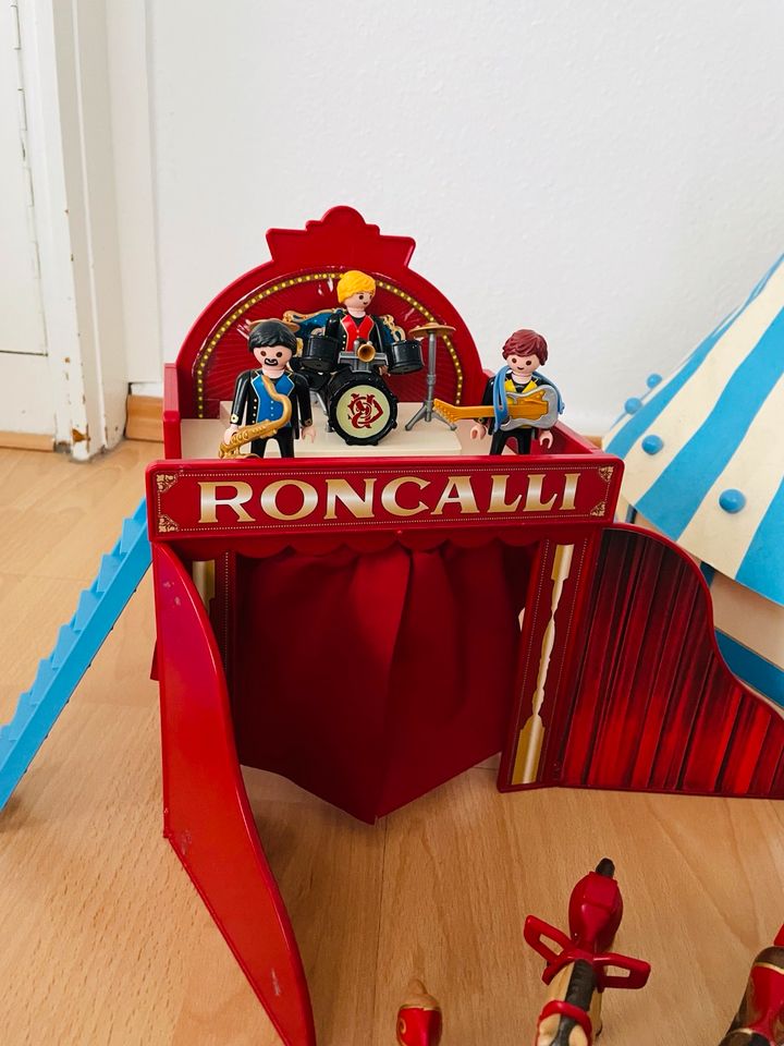 PLAYMOBIL 9040 & 9044 - Roncalli Circus Zirkus mit Pferdedressur in Frankfurt am Main
