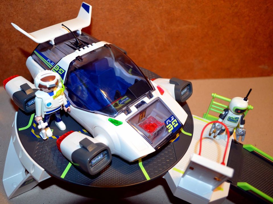 PLAYMOBIL Future Planet 5150 Space Jet Der E-Rangers mit Rampe in Dresden