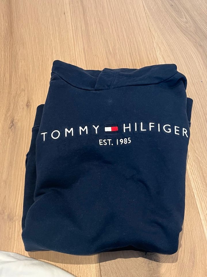 Tommy hilfiger Jungen Pullover Hoodies gr. 176 NEUWERTIG NEU in Zeven