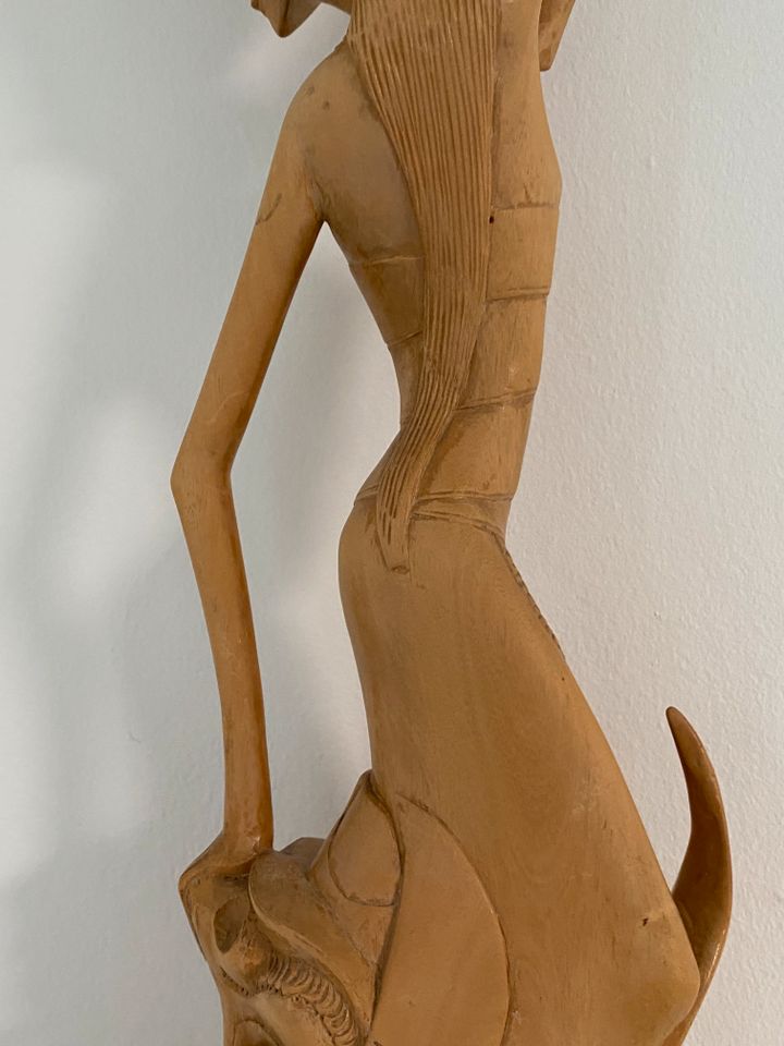 Asiatische Holz-Figur - Tempeltänzer - Thailand? 53 cm groß in Hamburg