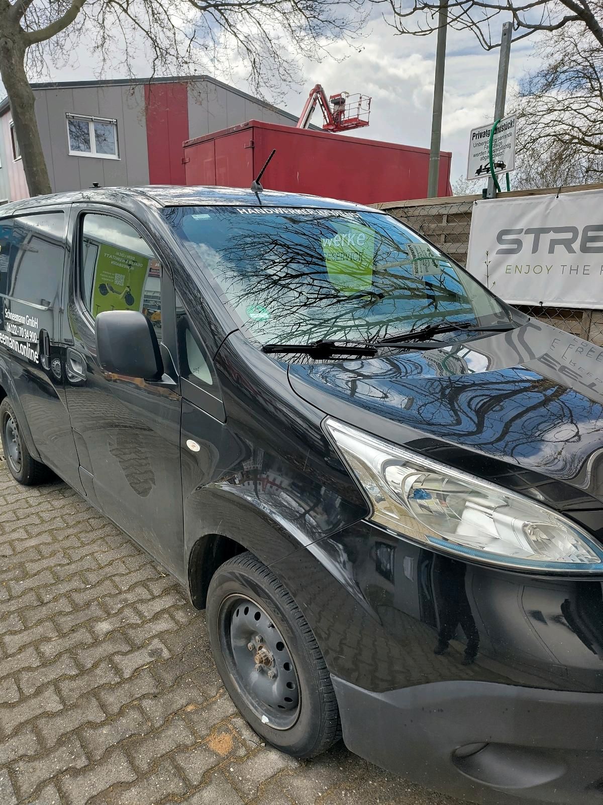 Abbildung des Autos Nissan e-NV200 , Elektro…