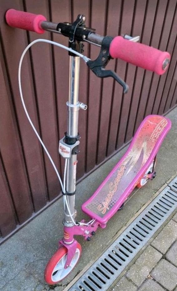 Kipproller Wipproller Space Scooter Pink in Heinsberg