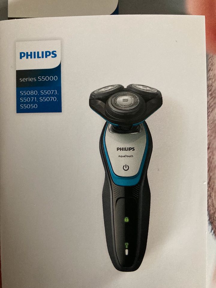 Philips AquaTouch S5070 Nass- und Trockenrasierer in Berlin