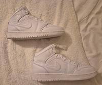 Nike Air Jordan 1 Mid Gr. 35.5 Stuttgart - Stuttgart-Süd Vorschau