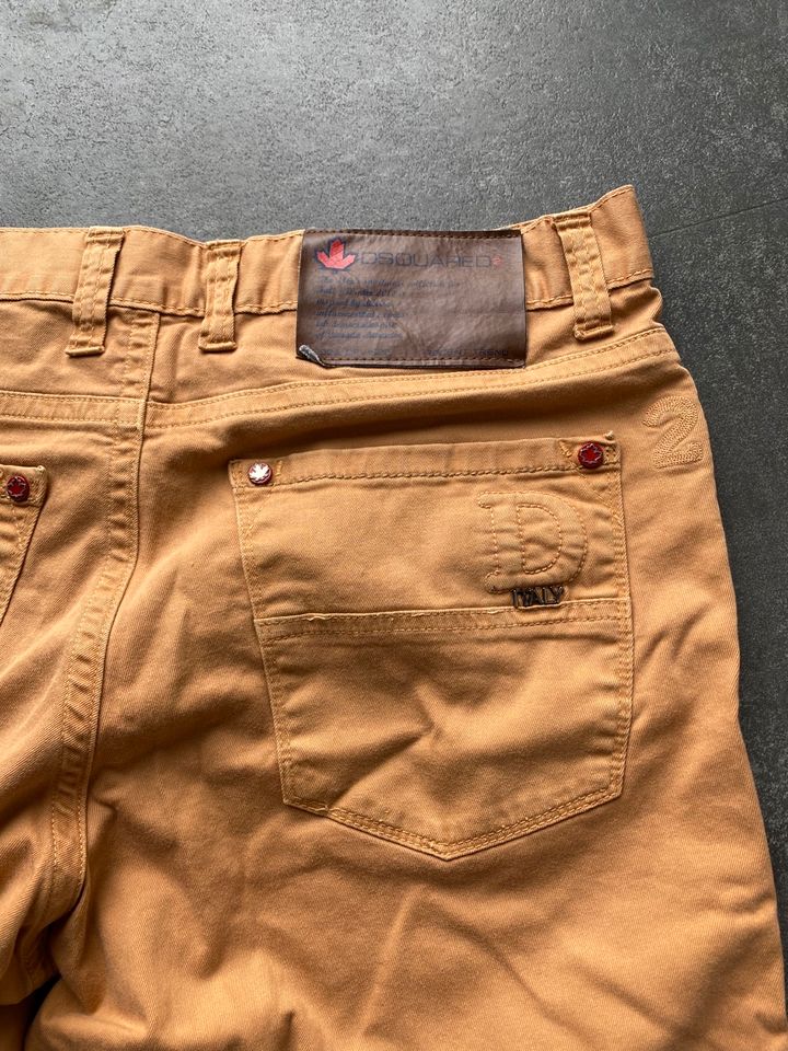 Dsquared2 kurze Hose orange Gr. 31 in Braunschweig