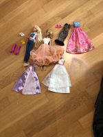 Barbie mit Kleidern und Schuhe München - Schwabing-West Vorschau