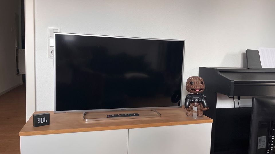 Smart TV | Panasonic | 40 Zoll in Neu-Isenburg