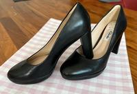High Heels Pumps Clarks Leder Gr. 36 NEU Brandenburg - Altlandsberg Vorschau