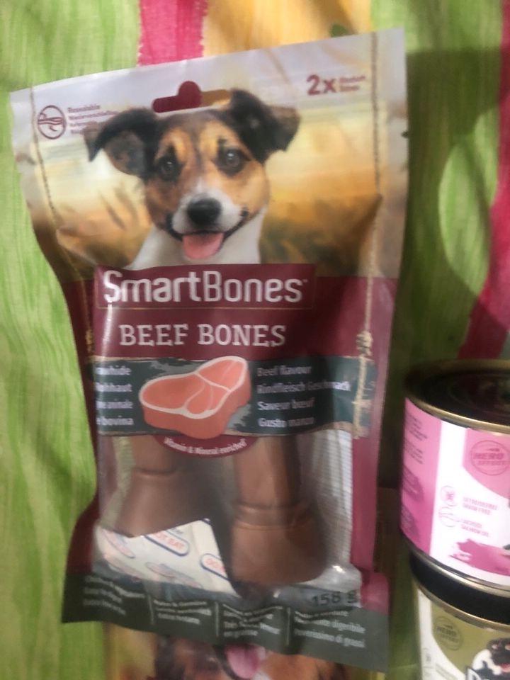 Hundefutter zu verkaufen, Nassfutter, Leckerlies, Knochen, TroFu in Leipzig