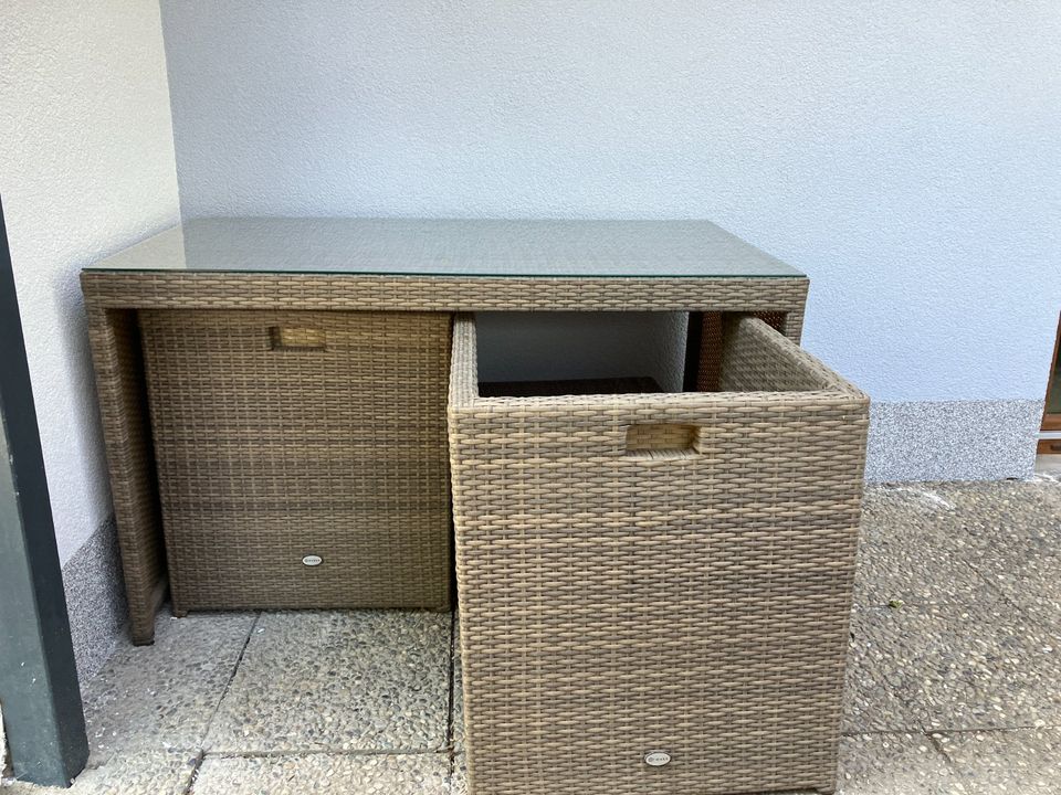 Sitzecke Garten Rattan 2-Sitzer mit Tisch und 2 Hockern in Unterleinleiter