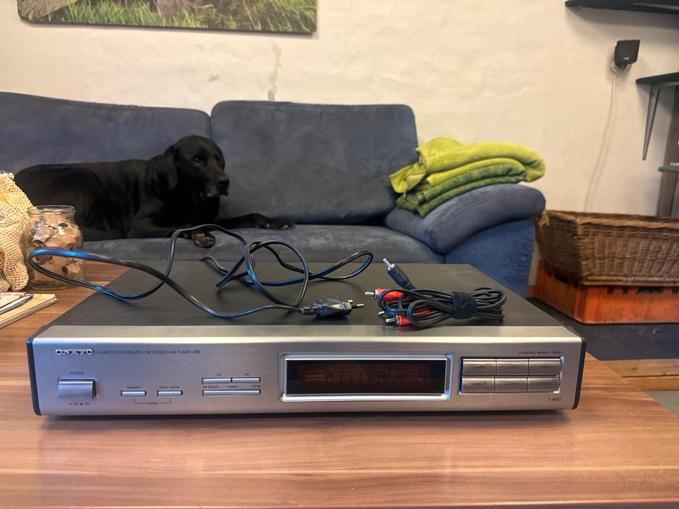 ONKYO Tuner Radio T-4830 in Hamdorf