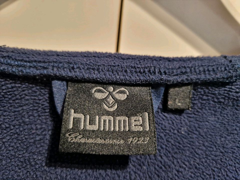 Schöne leichte Hummel Damen Jacke L in Kellinghusen