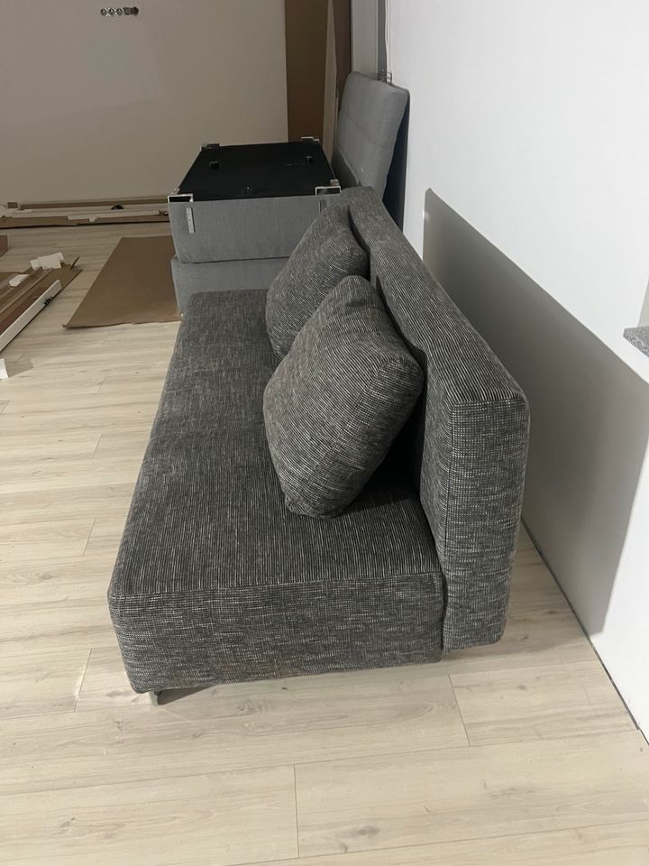 Schlafcouch Sofa 2 Personen mit Bettkasten grau guter Zustand in Bad Schwartau