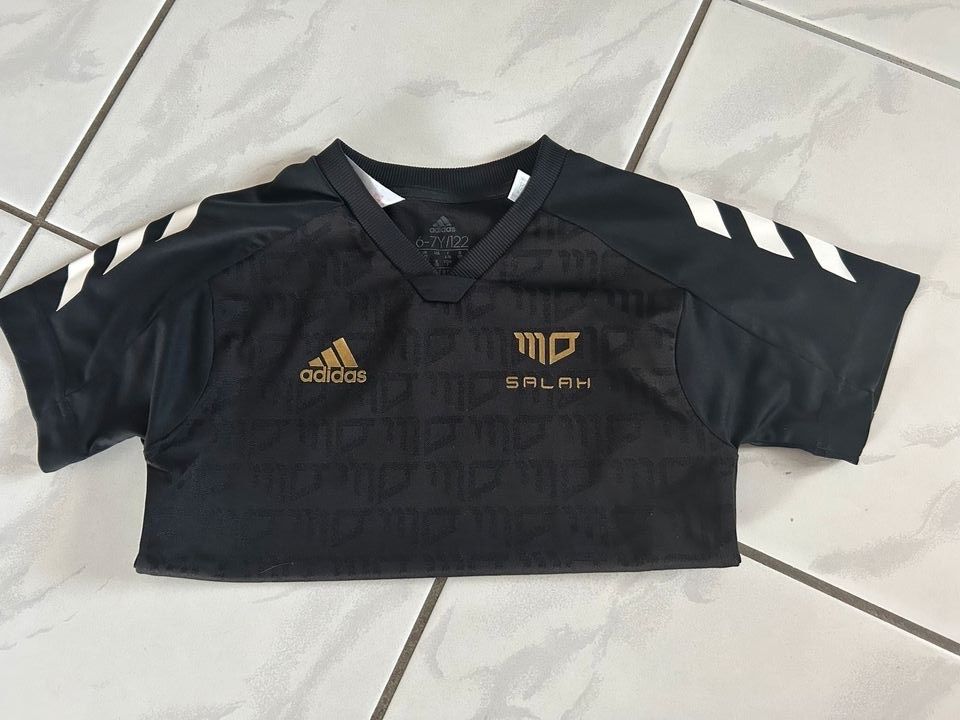 Adidas Fußball Trikot M. Sallah, Gr. 122 in Schornsheim