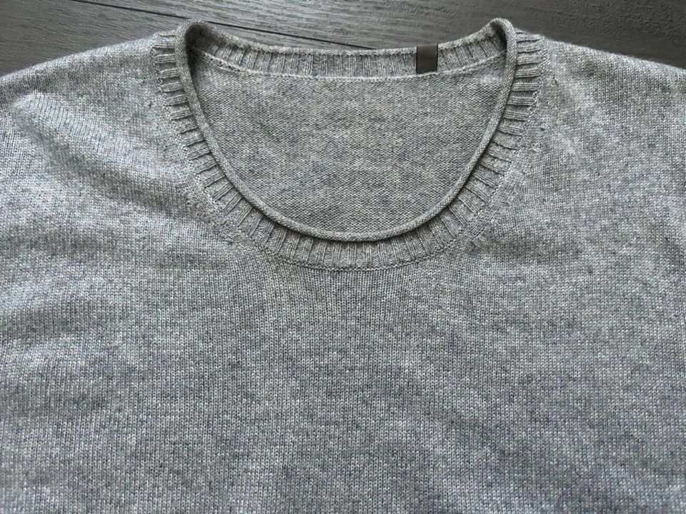 Damen Strick Shirt Pullover Gr 44 Grau 55% Seide 45% Kaschmir in Edewecht