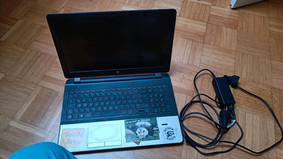 HP Pavilion Intel Core 7 5500 (2,4-2,4Ghz) Laptop / BastlerDefekt in Leipzig