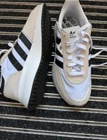 Adidas Sneaker weiß Gr. 40 / neu und ungetragen Nordrhein-Westfalen - Heiden Vorschau