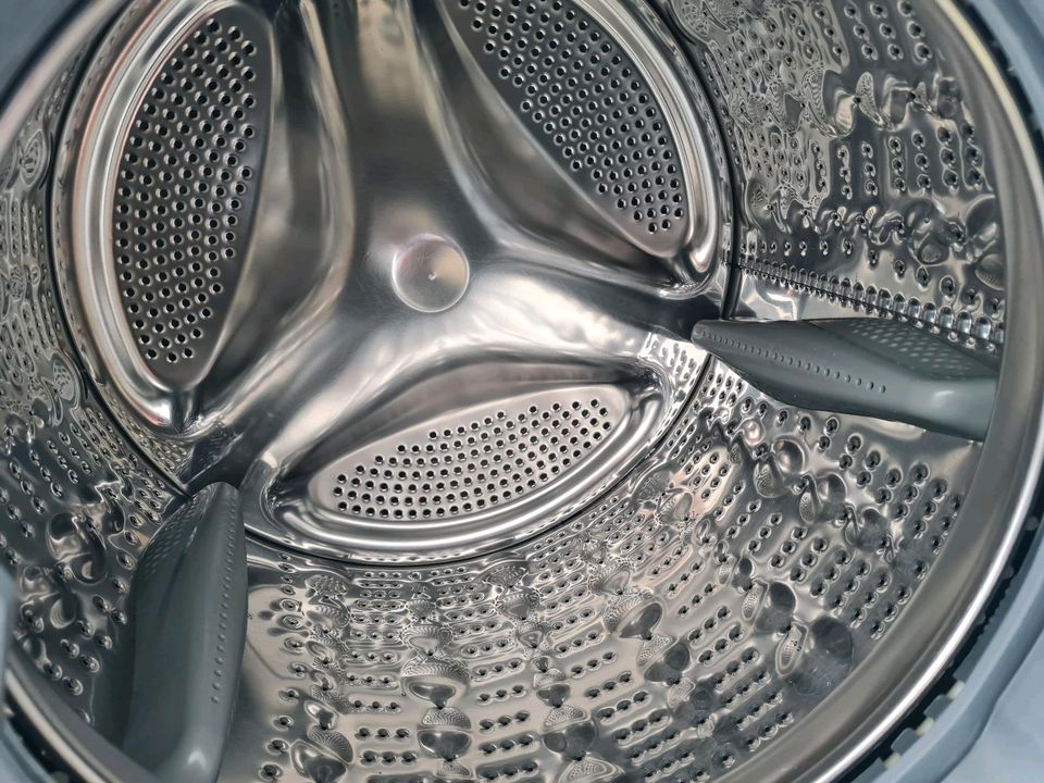 LG waschmaschine  10kg in Hildesheim