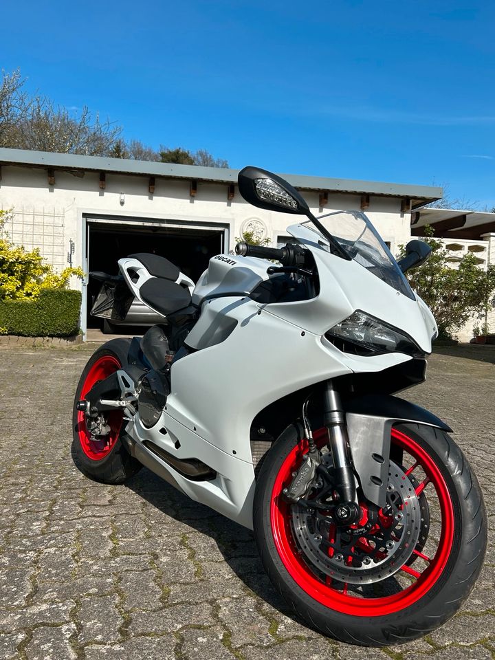 Ducati Panigale 899 in Brokstedt