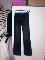 schlag hose boot cut jeans verwaschenes grau schwarz Hessen - Heppenheim (Bergstraße) Vorschau