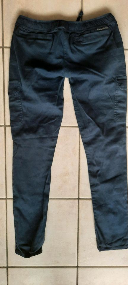 Kangaroos Damen  cargohose Jogginghose marine Gr.S in Erftstadt