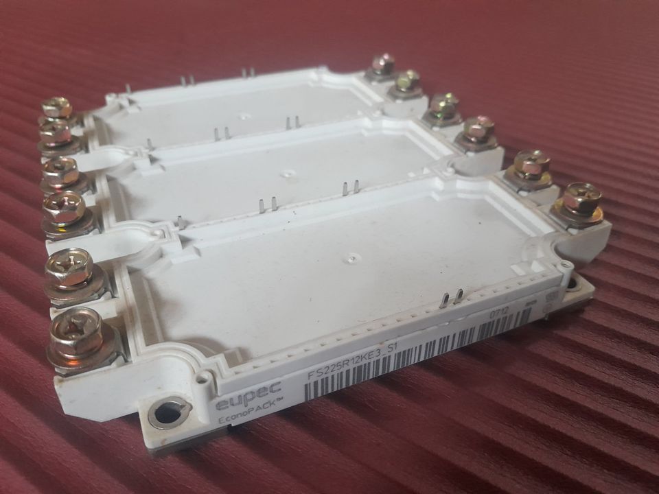 EUPEC FS225R12KE3 ECONOPACK ECONOPACK IGBT MODULE in Passau