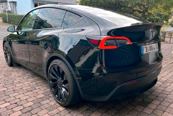 Tesla Y Performance XXL Vollausstattung EAP USS AHK Black Edition in Sontra