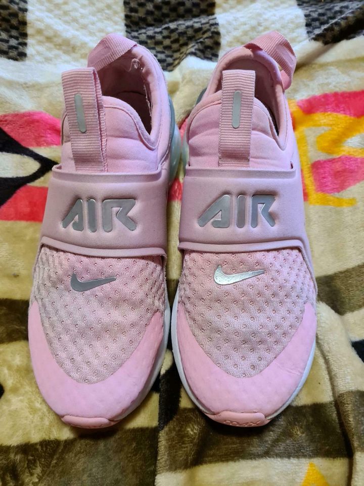 Schöne Nike Air rosa in Koblenz