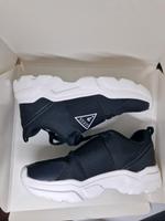 Guess Sneaker Gr. 37 schwarz weiß Kreis Pinneberg - Quickborn Vorschau